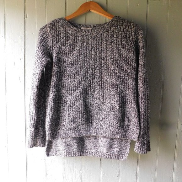 Ribbed High Low Sweater - Picture 1 of 11